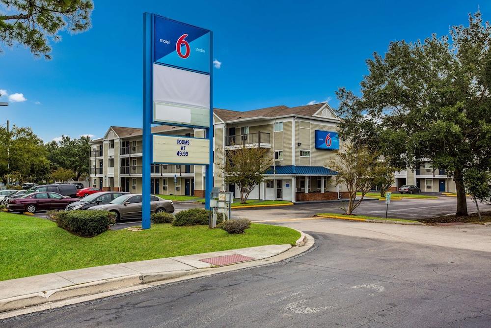 Hotel 6-jacksonville, Fl - South