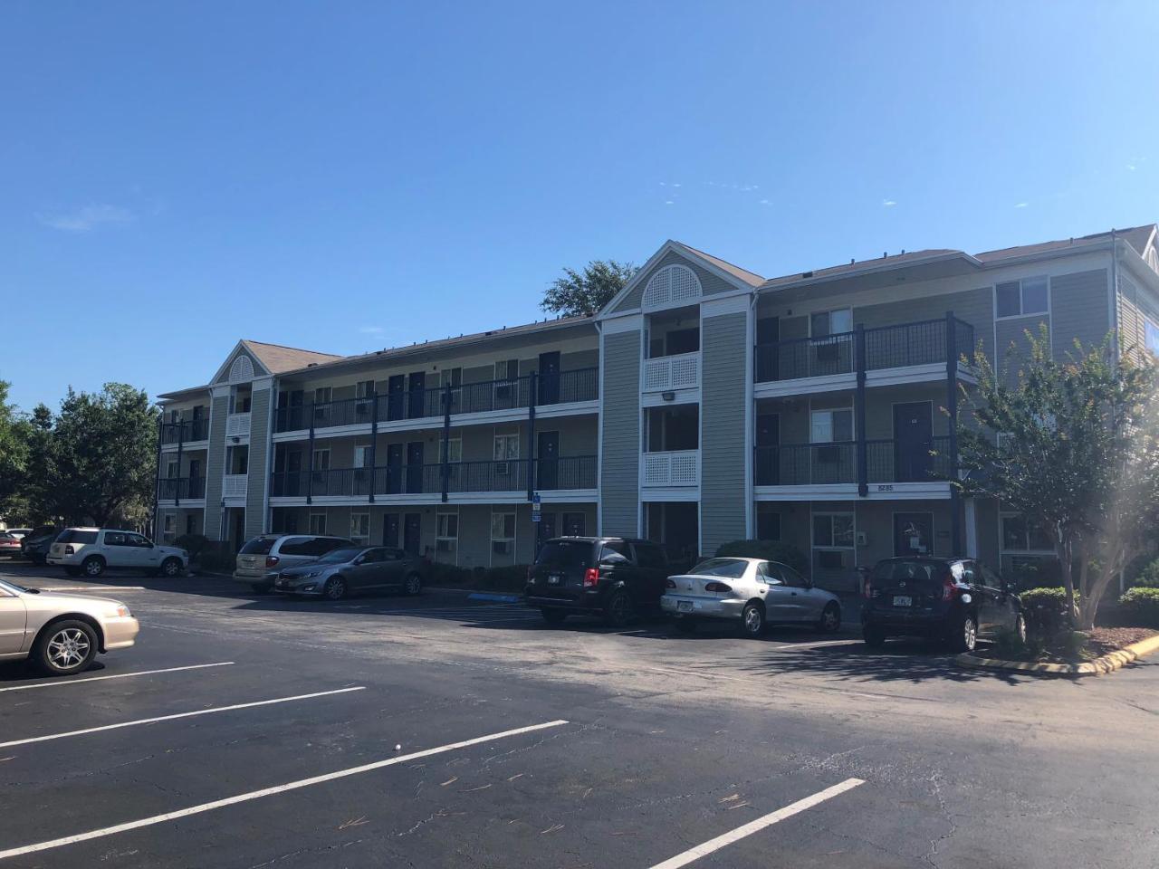 Hotel 6-jacksonville, Fl - South